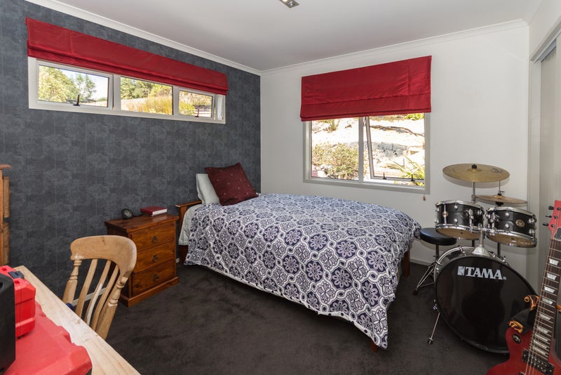 202 Mcgregor Road, Papakura - Carousel 26