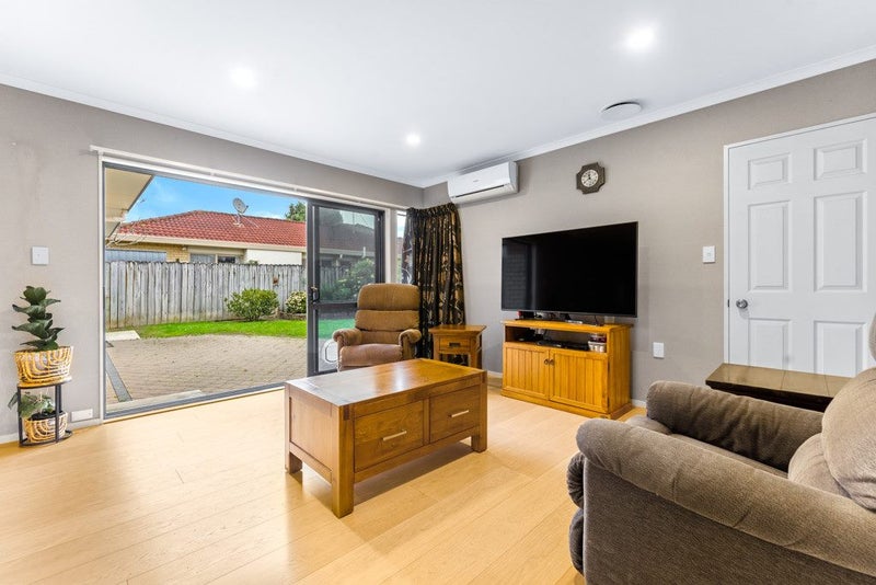 61 Redcastle Drive, East Tamaki, Auckland - Carousel 2