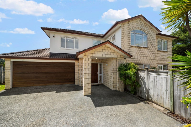 18 Mary Forgham Drive, Greenhithe, Auckland - Carousel 21