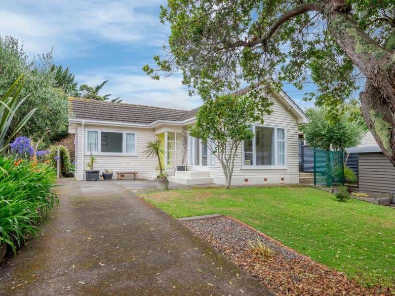 122 Renown Road, Raumati South, Paraparaumu - Carousel 1