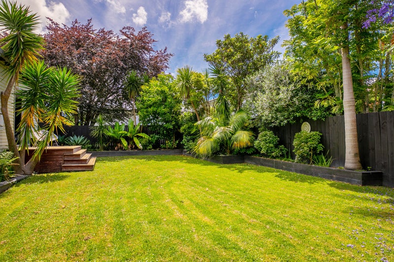 16 Richard Street, Westmere, Auckland - Carousel 1