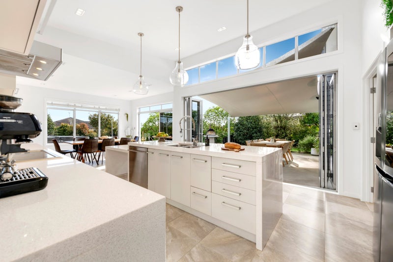 56 Columbia Crescent, Beachlands, Auckland - Carousel 1