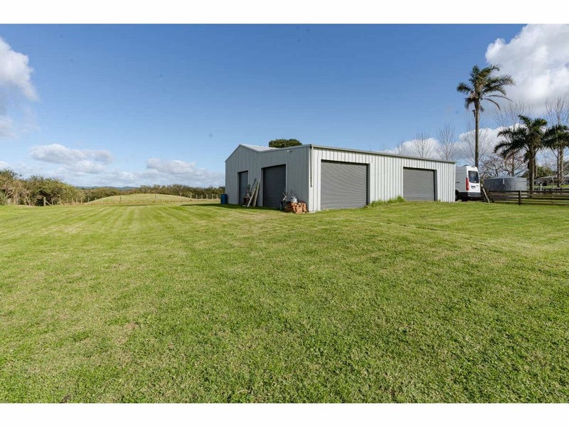 7206 State Highway 1, Pakaraka - Carousel 1