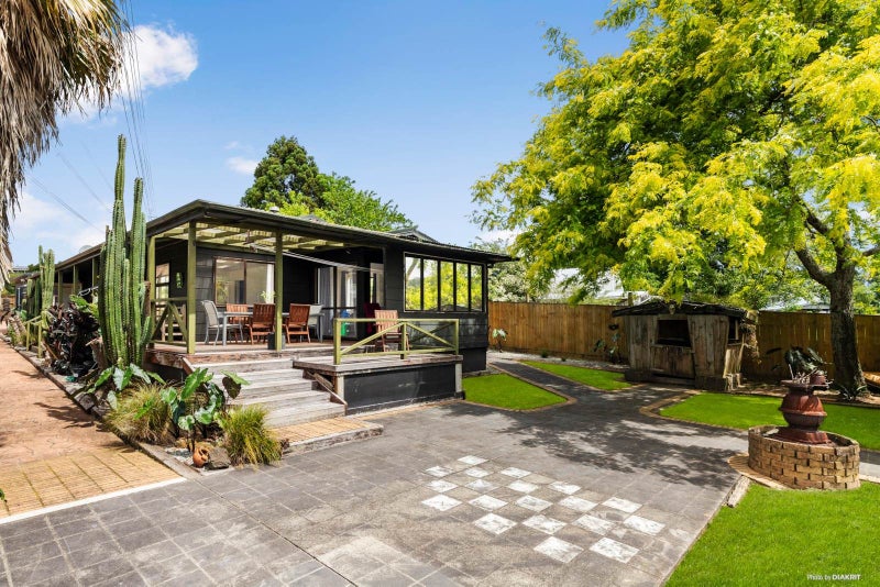 2121 Hunua Road, Papakura - Carousel 1