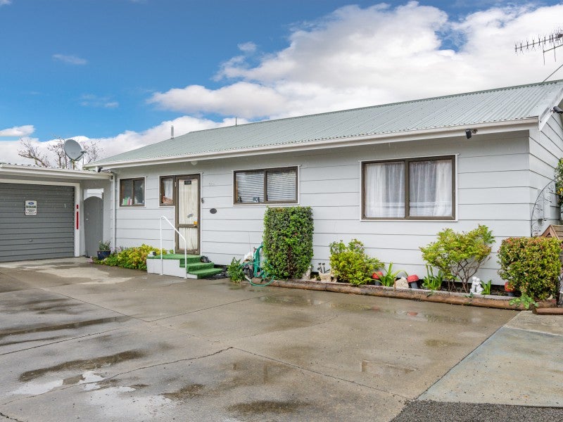 56A Allens Lane, Clive, Clive - Carousel 1