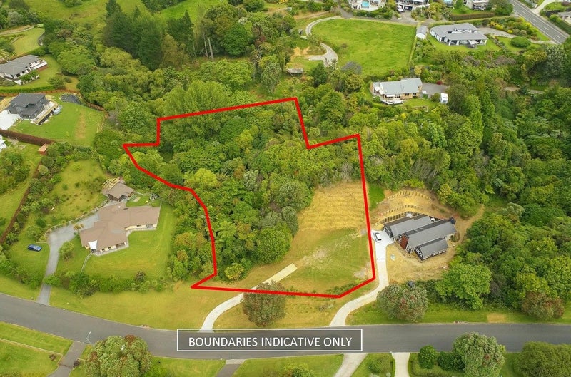 12 Oceana Drive, Welcome Bay, Tauranga - Carousel 1