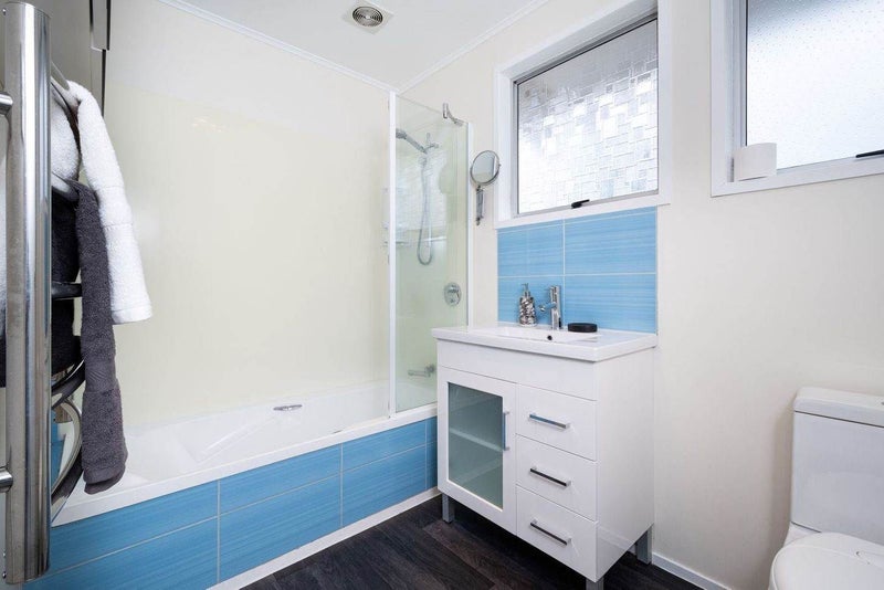 6 Magdalen Place, West Harbour, Auckland - Carousel 9