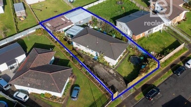 28 Cottingham Crescent, Mangere East, Auckland - Carousel 1
