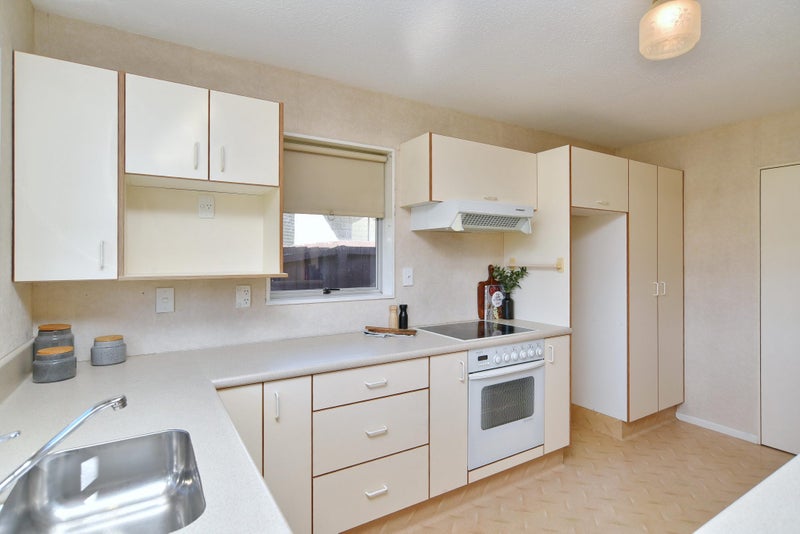 36 Highland Place, Avonhead, Christchurch - Carousel 2