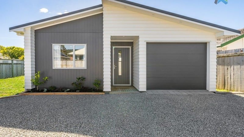 299A Oxford Terrace, Avalon, Lower Hutt - Carousel 1