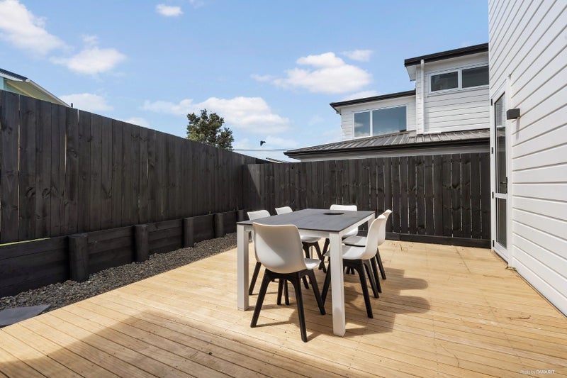 27B Lyndhurst Street, Wai o Taiki Bay, Auckland - Carousel 10