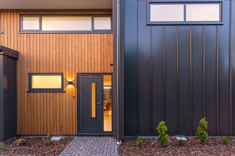 2/6 Naseby Street, Merivale, Christchurch - Carousel 2