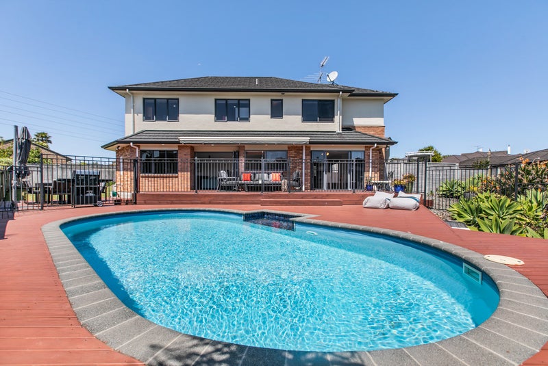 11 Ysabel Crescent, The Gardens, Auckland - Carousel 2