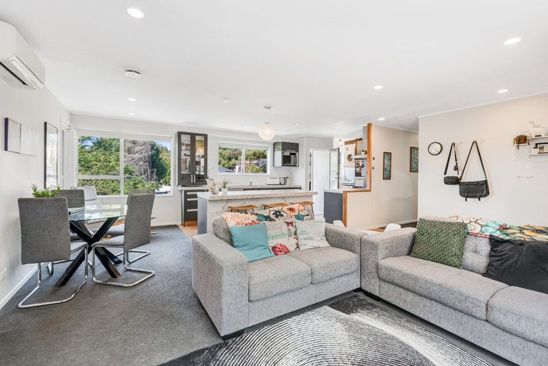 12 Airey Place, Torbay, Auckland - Carousel 2