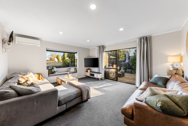1/6 Antrim Grove, Bayview, Auckland - Carousel 2