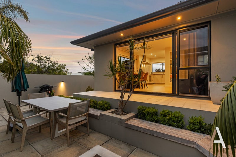 15A Thatcher Street, Mission Bay, Auckland - Carousel 2