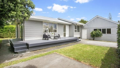 9A Esperance Road, Glendowie, Auckland - Carousel 1