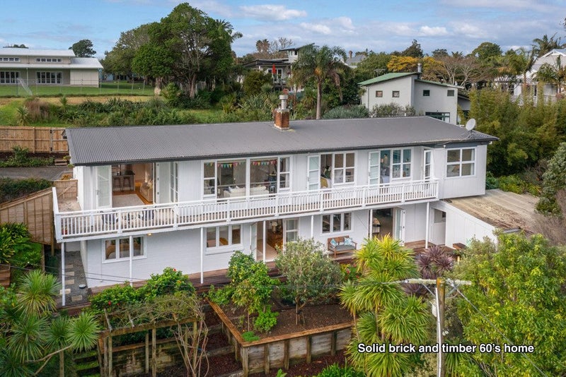 4A Morrison Avenue, Narrow Neck, Auckland - Carousel 1