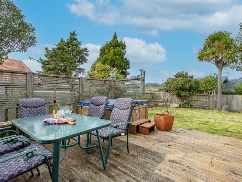 4 Walnut Place, Owhata, Rotorua - Carousel 16