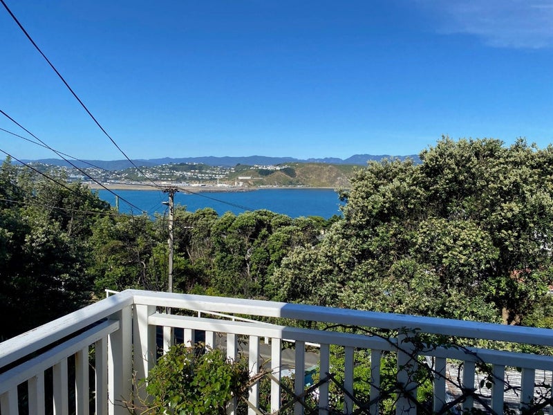 47 Hungerford Road, Lyall Bay, Wellington - Carousel 9