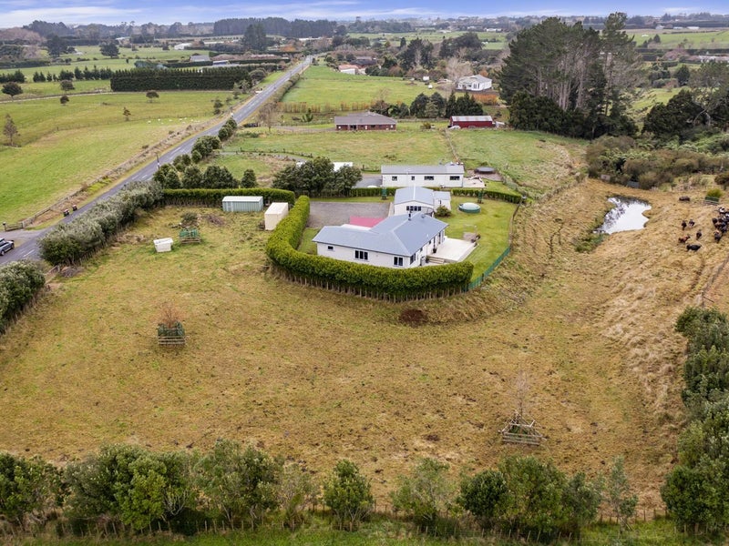 325 Richmond Road, Lepperton, New Plymouth - Carousel 21