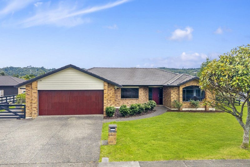 17 Maple Lane, Huapai, Kumeu - Carousel 1