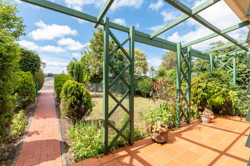 311 Hillsborough Road, Hillsborough, Auckland - Carousel 21