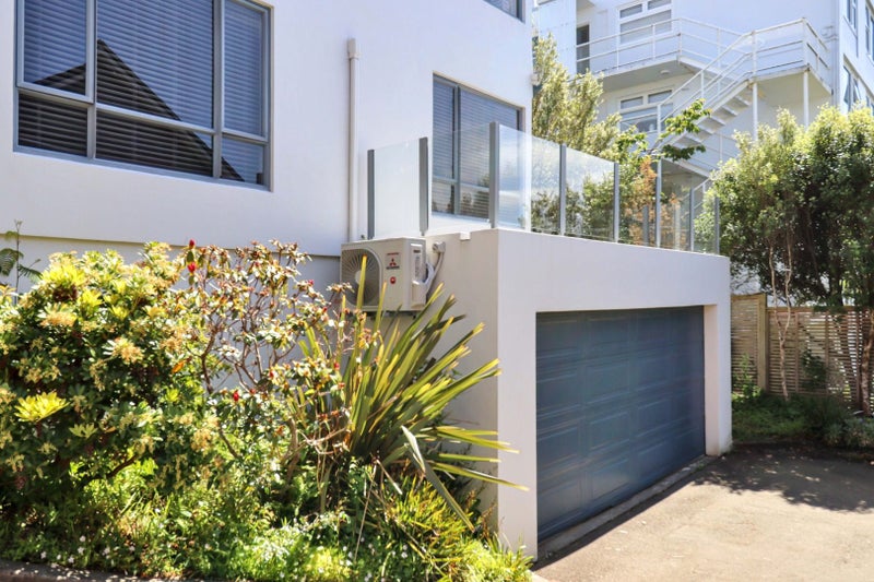 3/89 Washington Avenue, Brooklyn, Wellington - Carousel 1