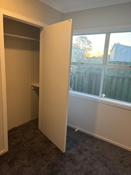 5 Treviso Place, Clover Park, Auckland - Carousel 9