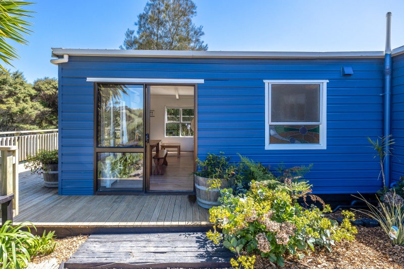 20 Te Makiri Road, Onetangi, Waiheke Island - Carousel 17