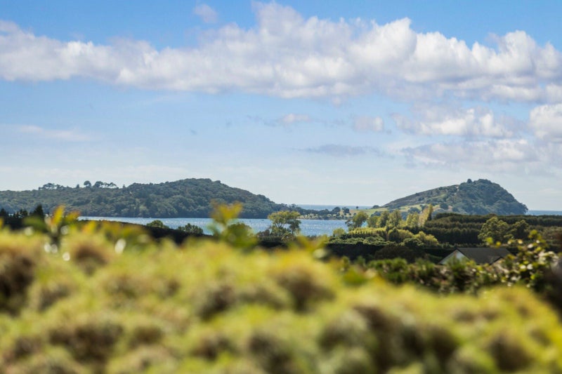 63 Ongare Point Road, Tahawai - Carousel 2