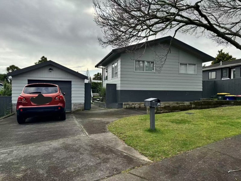 11 Sunward Rise, Glenfield, Auckland - Carousel 1