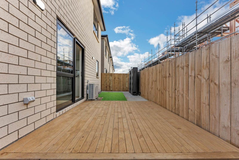 16D Buckland Road, Mangere East, Auckland - Carousel 10