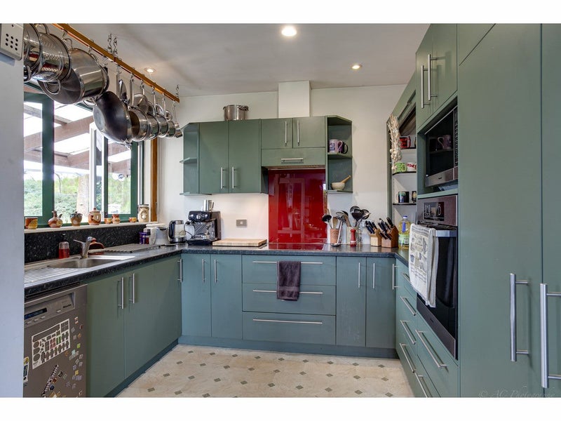 3 Lynch Road, Levels - Carousel 1