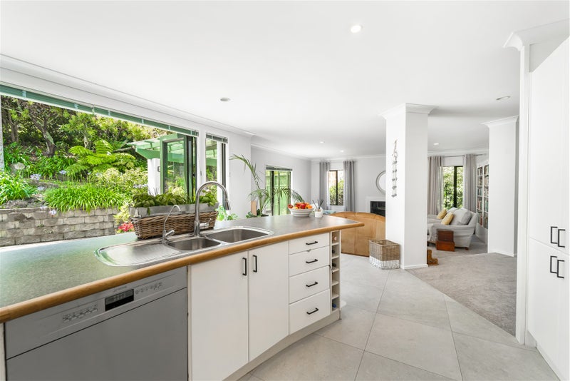 21 Gulf Harbour Drive, Gulf Harbour, Whangaparaoa - Carousel 2