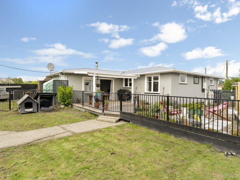 16 Totara Street, Otaki - Carousel 23
