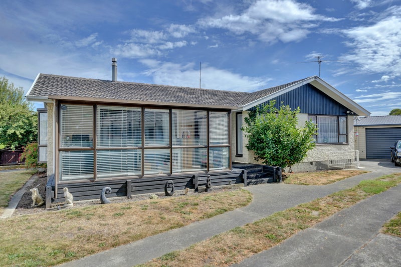 25 Kawau Crescent, Bromley, Christchurch - Carousel 1