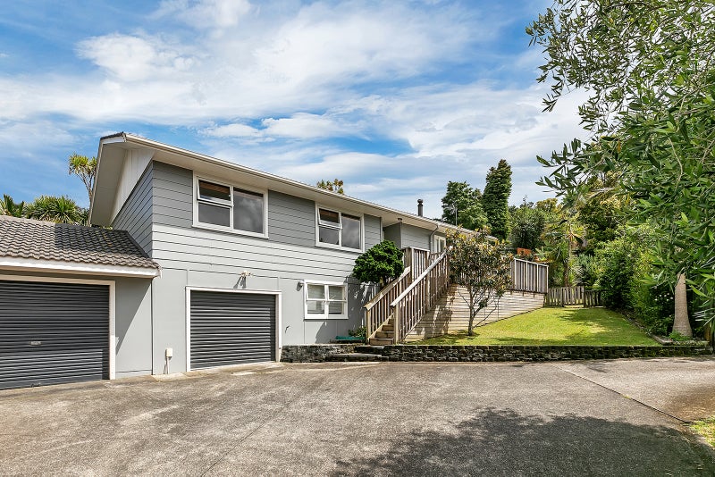1/5 McHardy Place, Glenfield, Auckland - Carousel 1