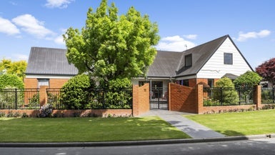 10 Swithland Place, Avonhead, Christchurch - Carousel 1