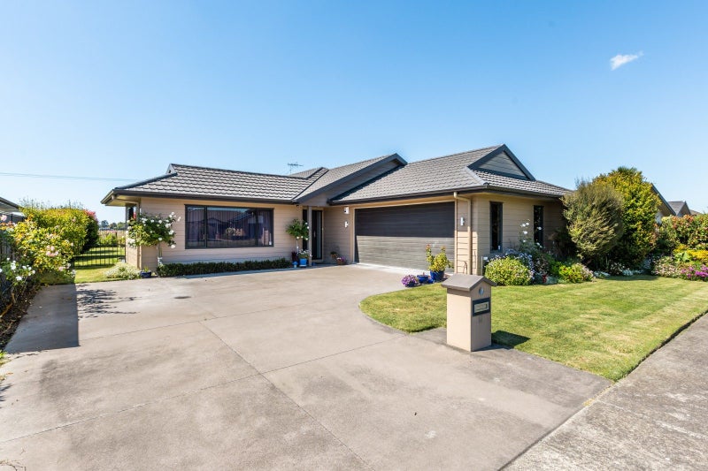 21 McNaughton Place, Onekawa, Napier - Carousel 20