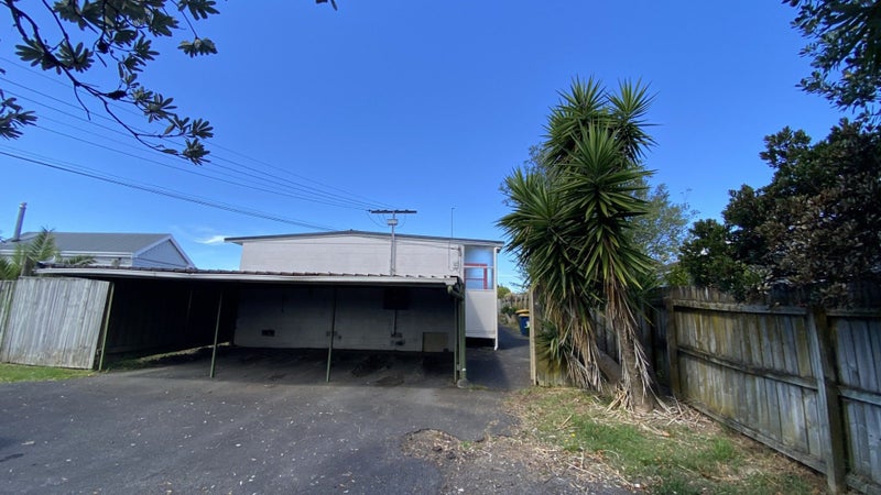 136 Hutchinson Avenue, New Lynn, Auckland - Carousel 19