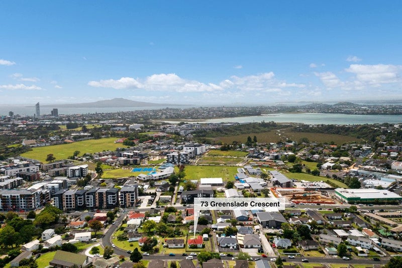 73 Greenslade Crescent, Northcote, Auckland - Carousel 17