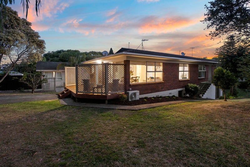 1/110 Monarch Avenue, Hillcrest, Auckland - Carousel 1