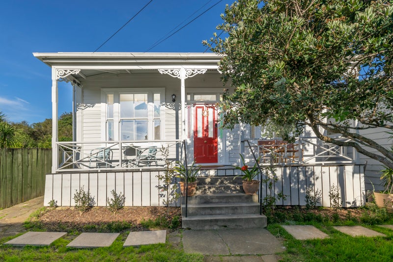 4 Evelyn Street, Eden Terrace, Auckland - Carousel 1