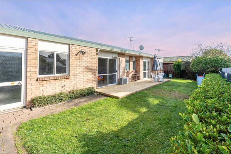 49B Normandy Avenue, Melville, Hamilton - Carousel 1