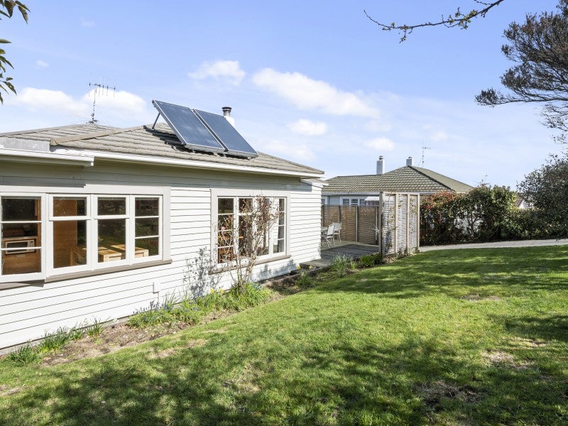 62 Stanley Crescent, Beachville, Nelson - Carousel 21