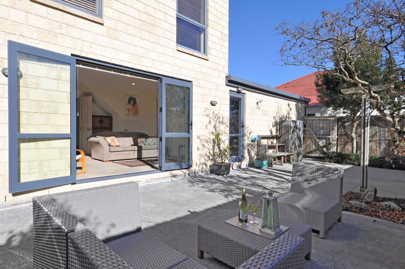 1022A Colombo Street, St Albans, Christchurch - Carousel 1