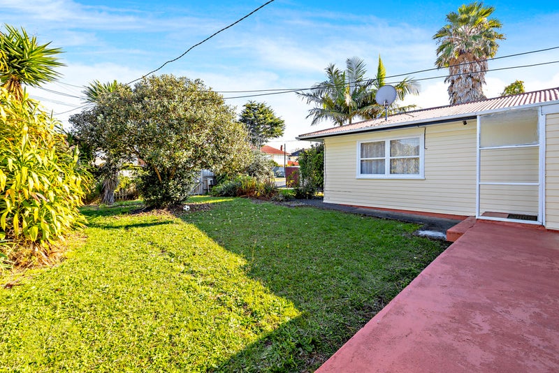 28 Piako Street, Otara, Auckland - Carousel 1