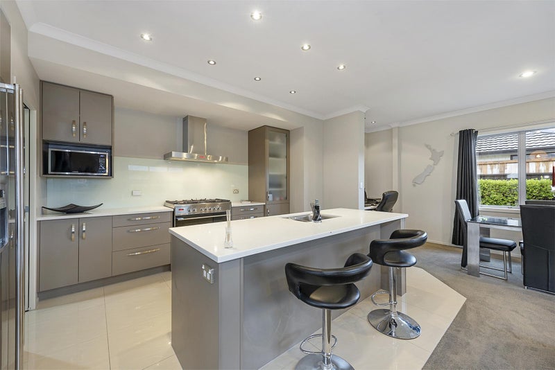 4 Sutherland Court, Flagstaff, Hamilton - Carousel 2