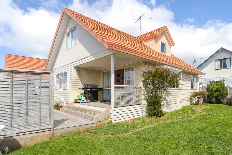 2/147 Brightside Road, Stanmore Bay, Whangaparāoa - Carousel 1